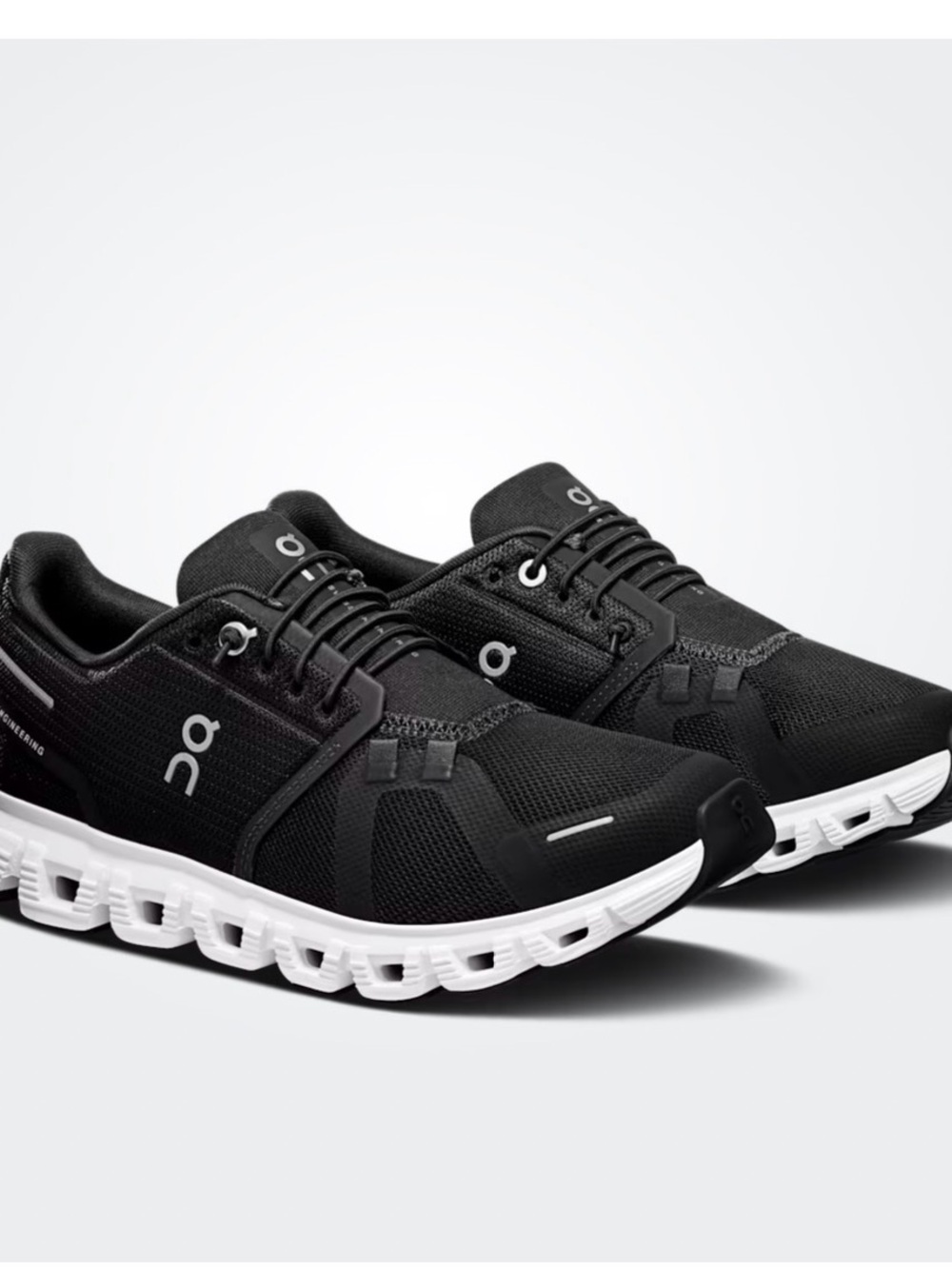 On Cloud - Black Athletic Running Shoes with White Sole Size 8 NEVER WORN